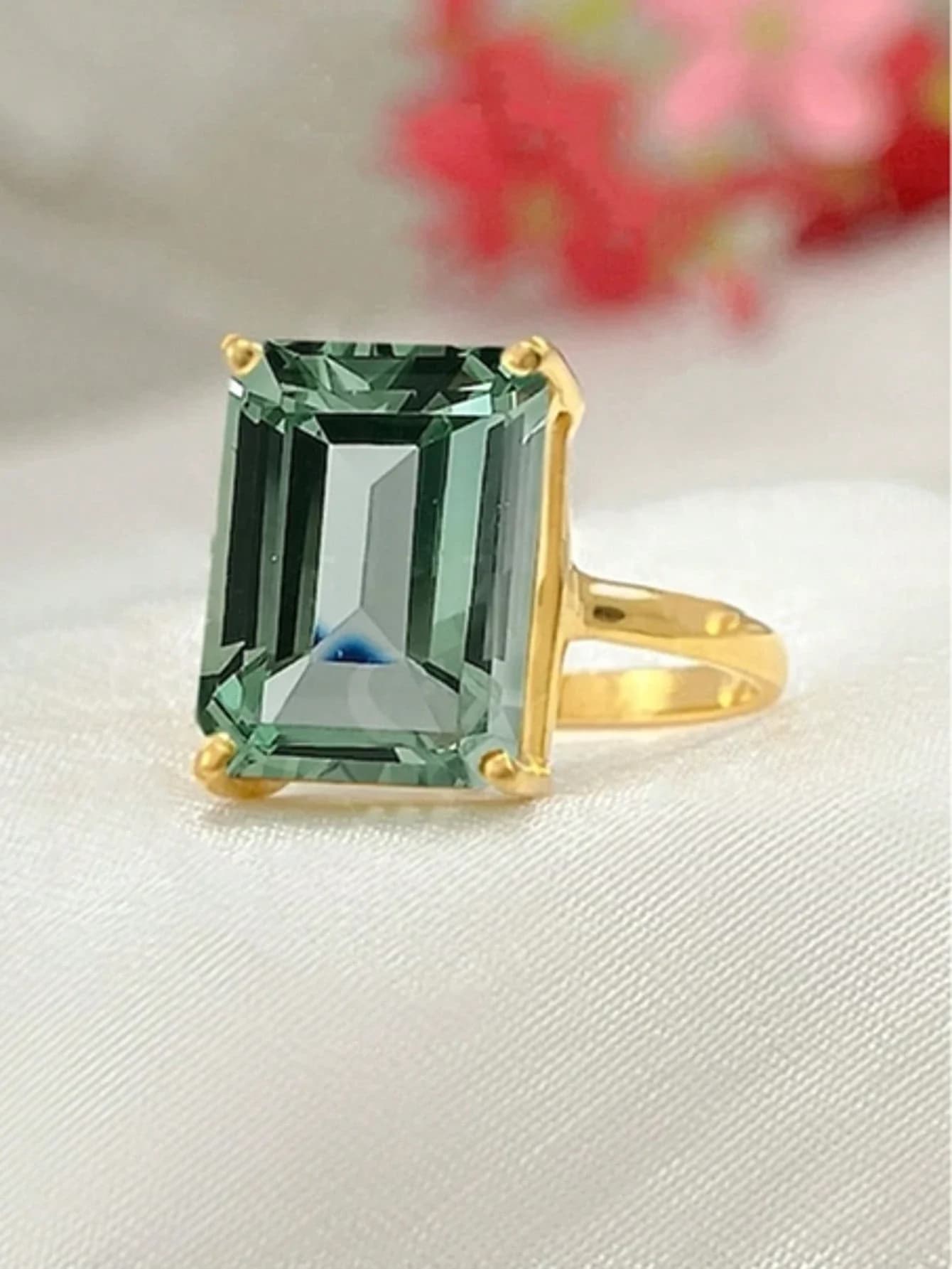 Anello di fidanzamento minimalista da donna con zirconi verdi quadrati a quattro artigli, regalo di gioielleria per matrimoni, anniversari