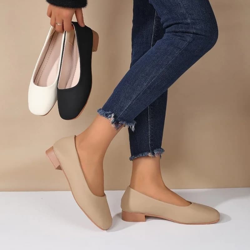 Scarpe Slip-On in Morbida Pelle con Punta Arrotondata, Calzature Casual da Ufficio Primavera 2026
