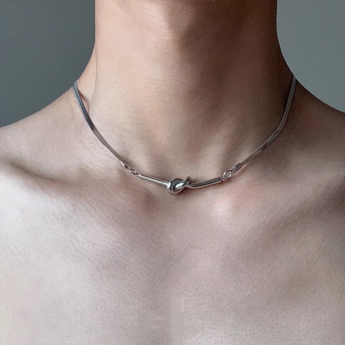 Nuova Collana Girocollo Gotica Esagerata Color Argento con Nodo per Donna Uomo, Catena Punk Hip Hop in Acciaio Inossidabile, Gioielli Regalo