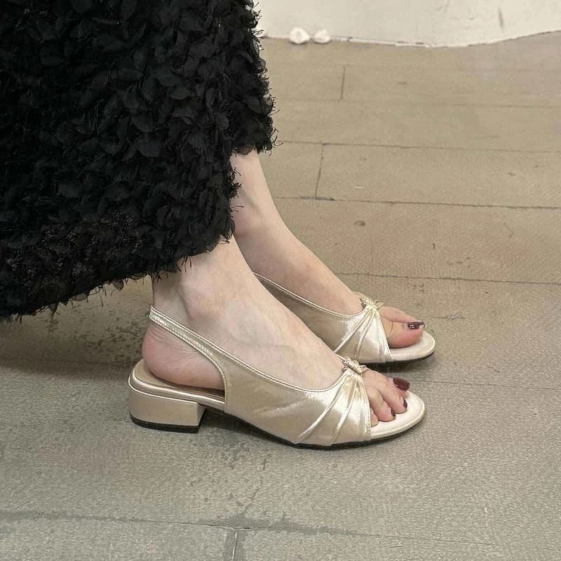 2026 new Summer Women Satin Slingback Flat Sandals Open Toe Pleated Metal Buckle Casual Office
