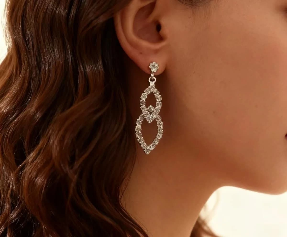 Orecchini con strass AB cavi geometrici semplici e versatili con orecchini e orecchini con temperamento dal design di nicchia femminile