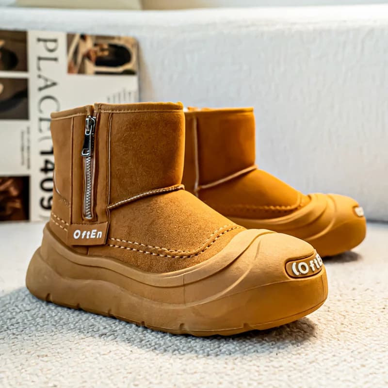 Stivali da neve moda per uomo Stivaletti invernali caldi in peluche Slip casual Scarpe in cotone Stivaletti in pelle scamosciata con cerniera laterale da uomo 2025 Nuovo