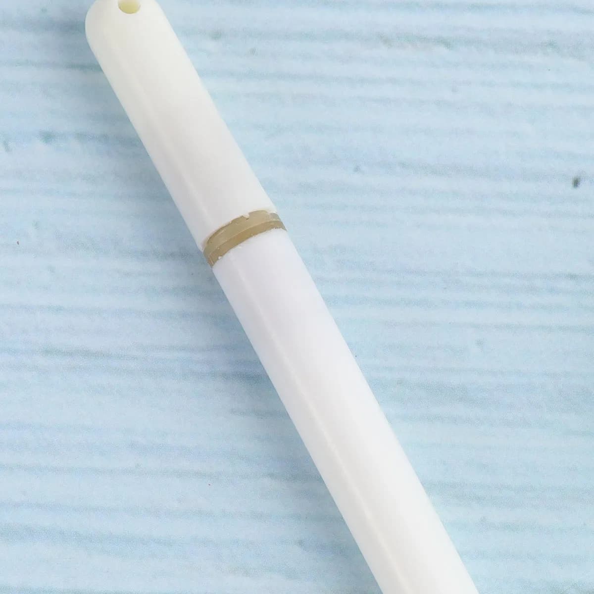 Bastoncino Luminoso 7.7cm 6.5g per Canna da Pesca Notturna, Lampada LED Elettronica Impermeabile con 2 Ganci, Accessori Luminosi per Mare