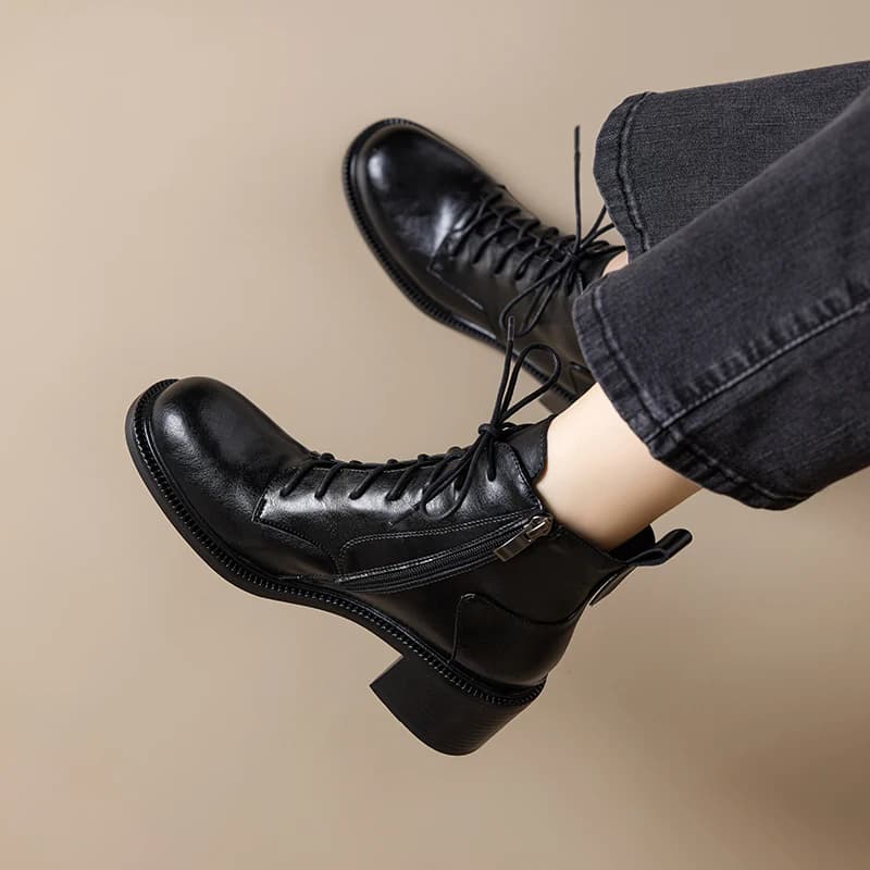 2026 new winter women ankle boots natural leather plus size 22-26cm cowhide round toe thick heel retro lace-up short boots