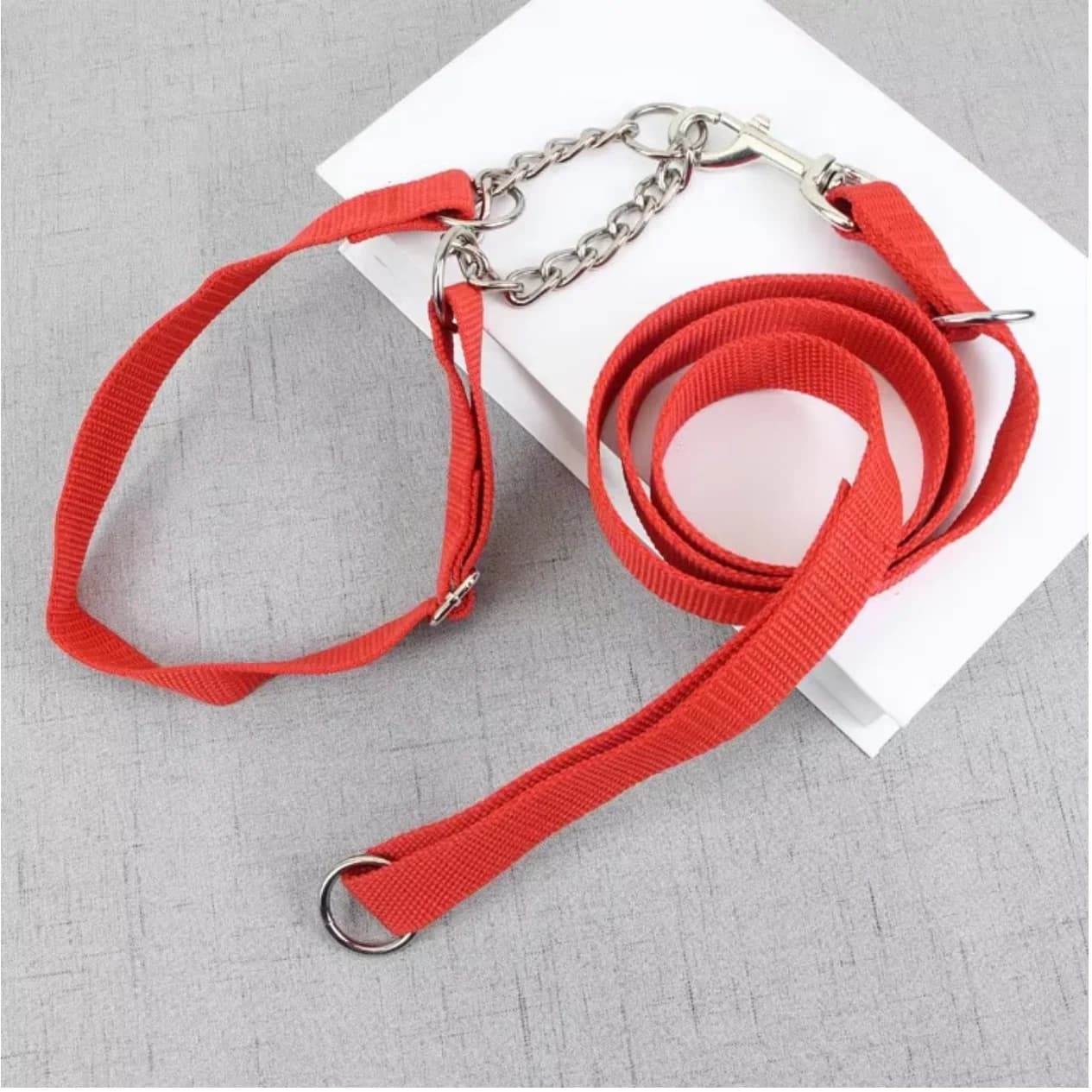 Cintura stile Pet P in tinta unita Guinzaglio in nylon Cintura di sicurezza per sedile posteriore Collare per imbracatura per cani regolabile Accessori anti-smarrimento per animali domestici