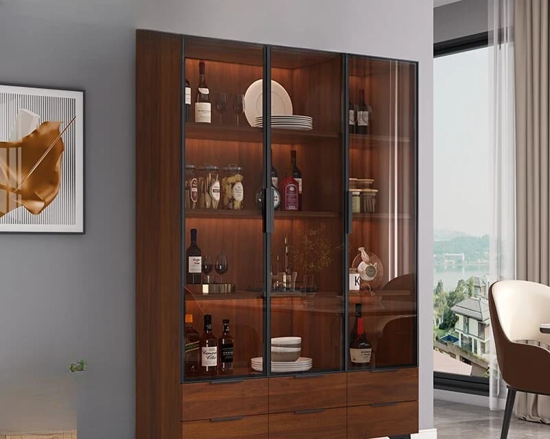 Armadietto per vino in vetro contro il muro Soggiorno moderno e semplice Armadietto laterale per sala da pranzo Piccolo appartamento per la casa Luce di lusso alta