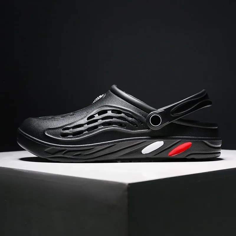 Men's and Women's New Spring and Summer Trendy Slippers, Lightweight and Fashionable Clogs for Couples, Suitable for Casual Outdoor and Home Use, Versatile Everyday Sandals
