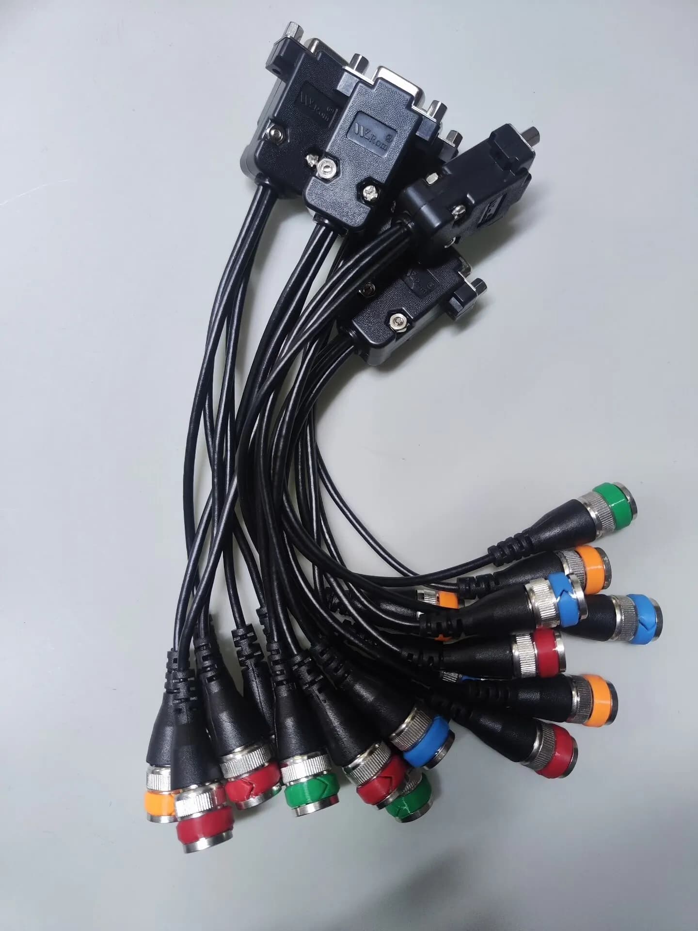 VGA converter cable to RGBS / component (YPbPr) / S-Video / AV composite for low resolution output Mister and Raspberry Pi to CRT monitor