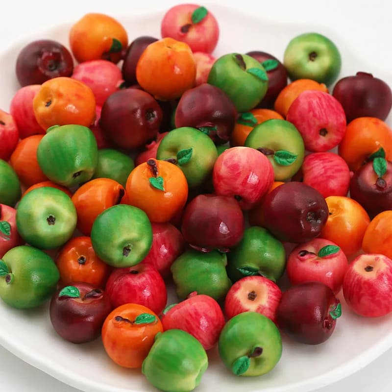 5 Pezzi Mini Mele Verdi e Rosse, Giocattoli Alimentari in Miniatura, Frutta 3D Simulata per Paesaggi, Accessori Fai-da-Te per Case delle Bambole