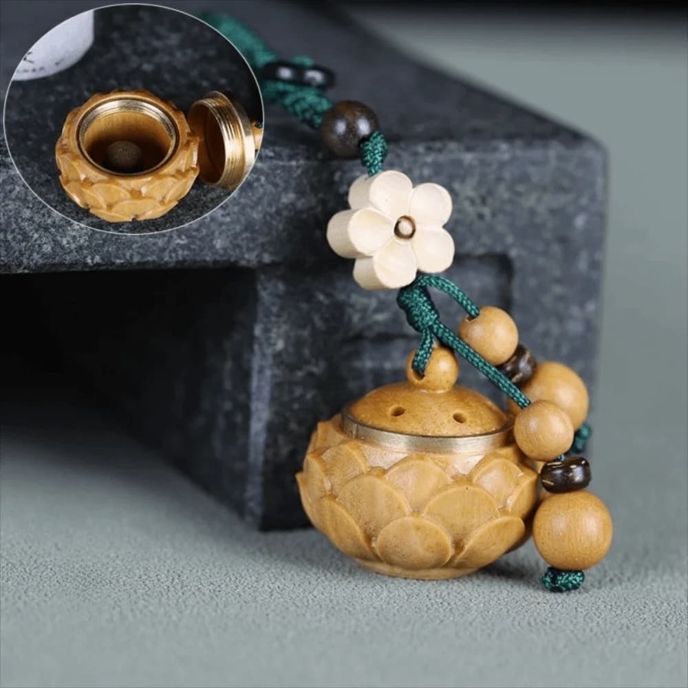 Wood Sandalwood Sachet Pendant Keychain Round Shape Lantern Essential Oil Diffuser Pendant Hollow Carved Metal Mobile Phone