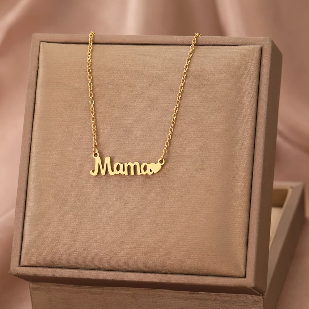 Collane in acciaio inossidabile Mama Love Heart Letter Ciondolo Collare di moda Catena Collana per la festa della mamma per gioielli da donna Regali per la mamma