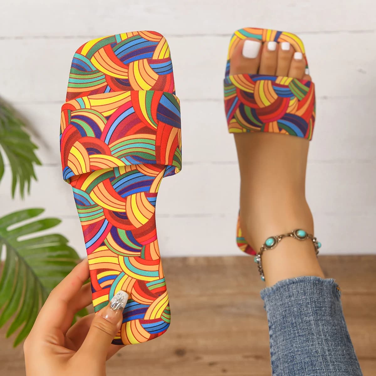 Women Slippers Lightweight Fashion Shoes Summer Flat Casual Beach Sandals 2026 New Plus Size Colorful Slippers Slides Women