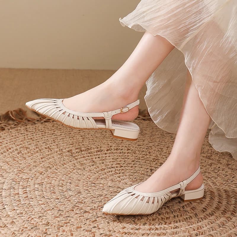 Women's Vintage Sandals with Closed Toe and Open Heel - Sandals with Digged Heel and Low Heel, Elegant and Versatile for Work