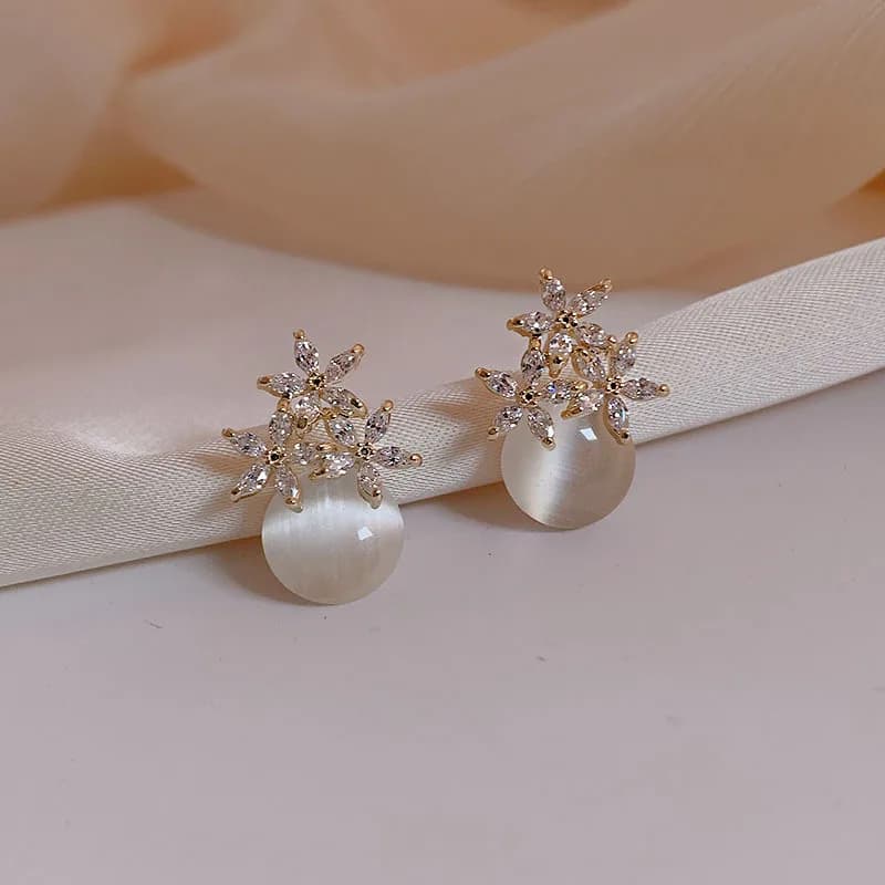 Flower Rhinestones Opal Stud Earrings for Women Small Exquisite Sweet Advanced Earring Charms Jewelry Gifts Wholesale C
