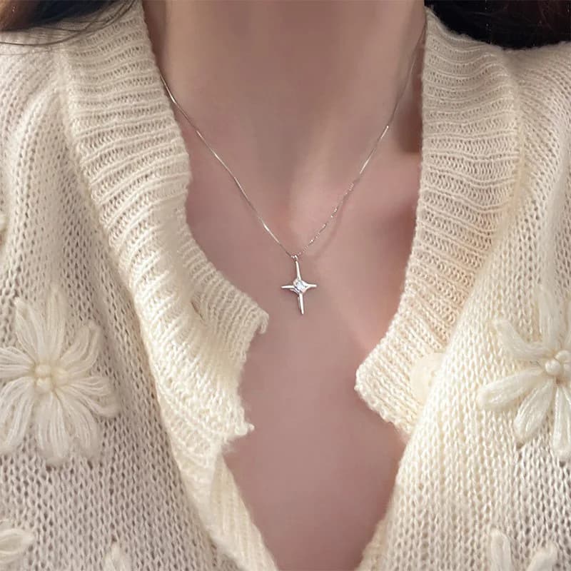 Collana con stella a quattro punte con diamanti tempestati di croce in argento Sterling 925 per gioielli da festa con catena a clavicola Vintage da uomo e da donna