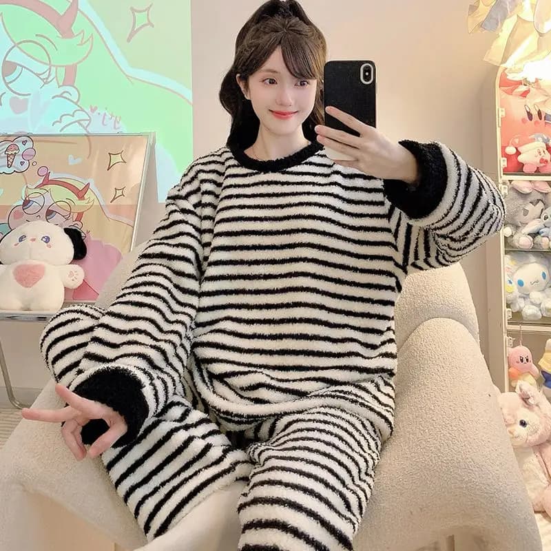 2025 Winter Plus Size Long Sleeve Thick Warm Flannel Pajama Set for Women Casual Striped Coral Fleece Sleepwear Homewear Clothes