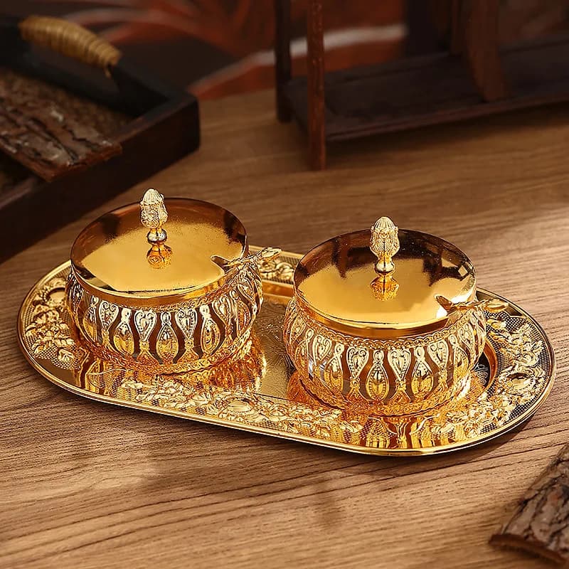 Barattolo di condimento in vetro e metallo in stile europeo Barattolo di stoccaggio per condimenti da cucina creativo Set di barattoli di spezie per la casa Strumenti di condimento creativi
