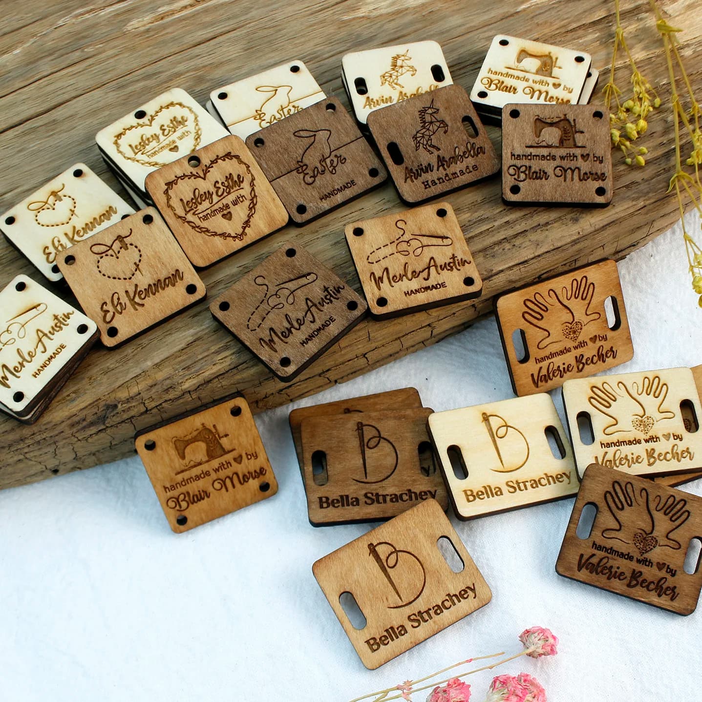 Small square labels in wood, wooden buttons, customised, custom wooden tags, laser engraved, DIY wood crafts, wooden crafts