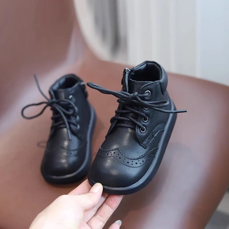Nuovi stivali moda per bambini bambino bambino britannico cerniera laterale brogue ragazzi ragazze stivaletti casual scarpe per bambini in vera pelle