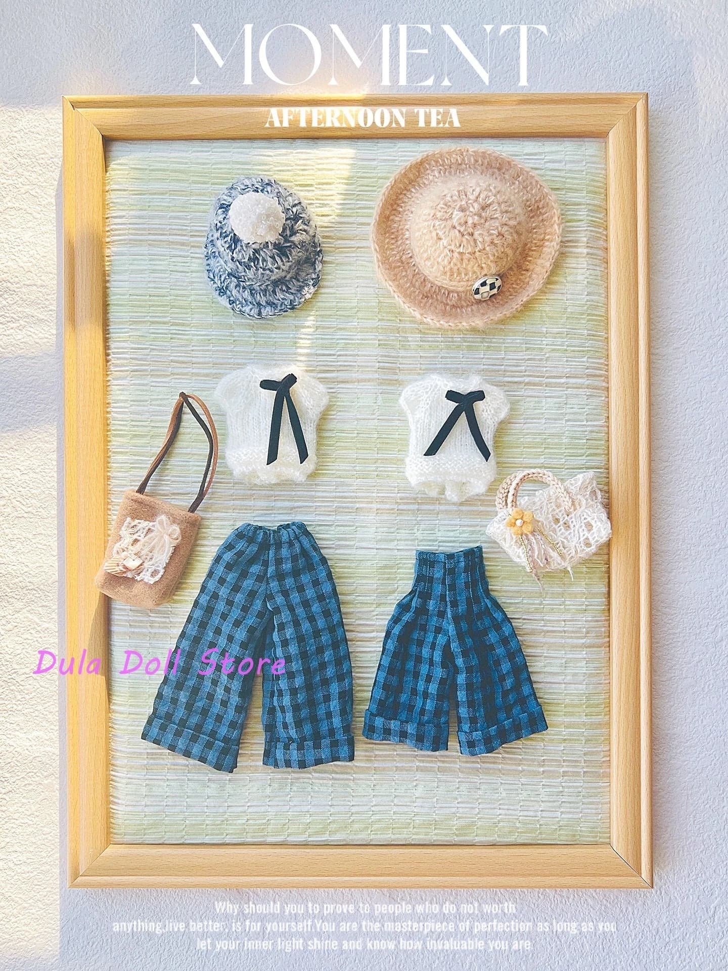 Set di Vestiti per Bambole Dula 2026: Pantaloni a Gamba Larga a Quadri Blu e Cappello in Maglia per Blythe ob24 ob22 ICY JerryB 1/6 Accessori per Bambole