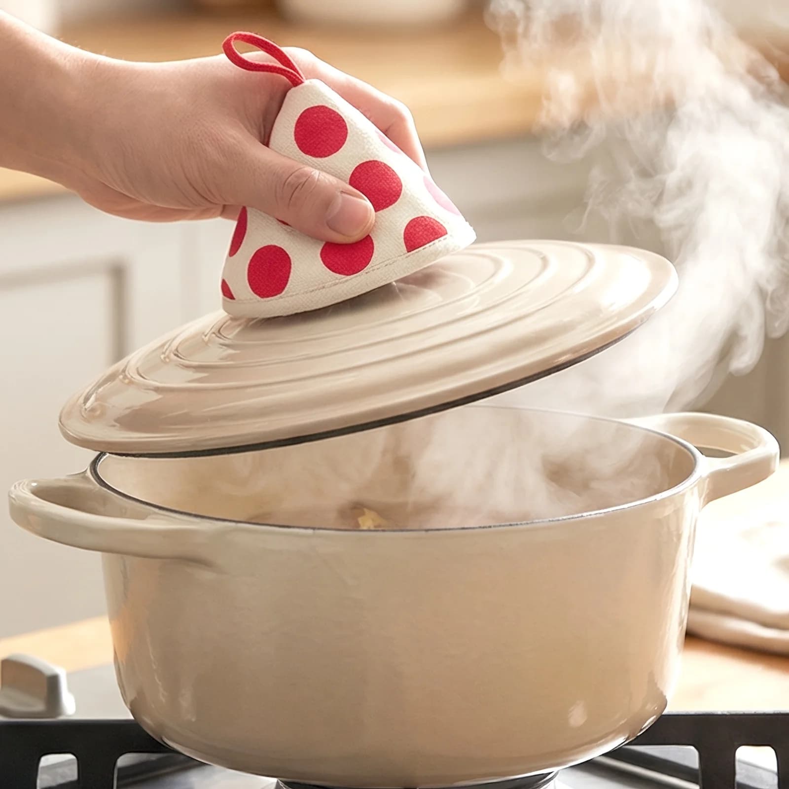 1/2pcs Triangle Heat-Resistant Pot Handle Covers Clay Enamel Pot Lid Cap for Baking Oven Frying Pans Clips Holder Kitchen Tools