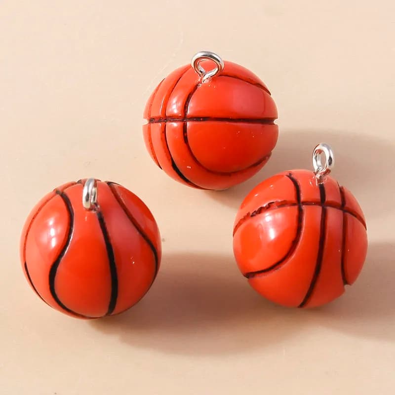 Leslie 10 Pezzi Ciondoli in Resina 3D a Forma di Pallone da Basket, Calcio, Rugby per Collane e Portachiavi, Mini Pendenti a Forma di Palla per Creazione di Gioielli Fai-da-Te