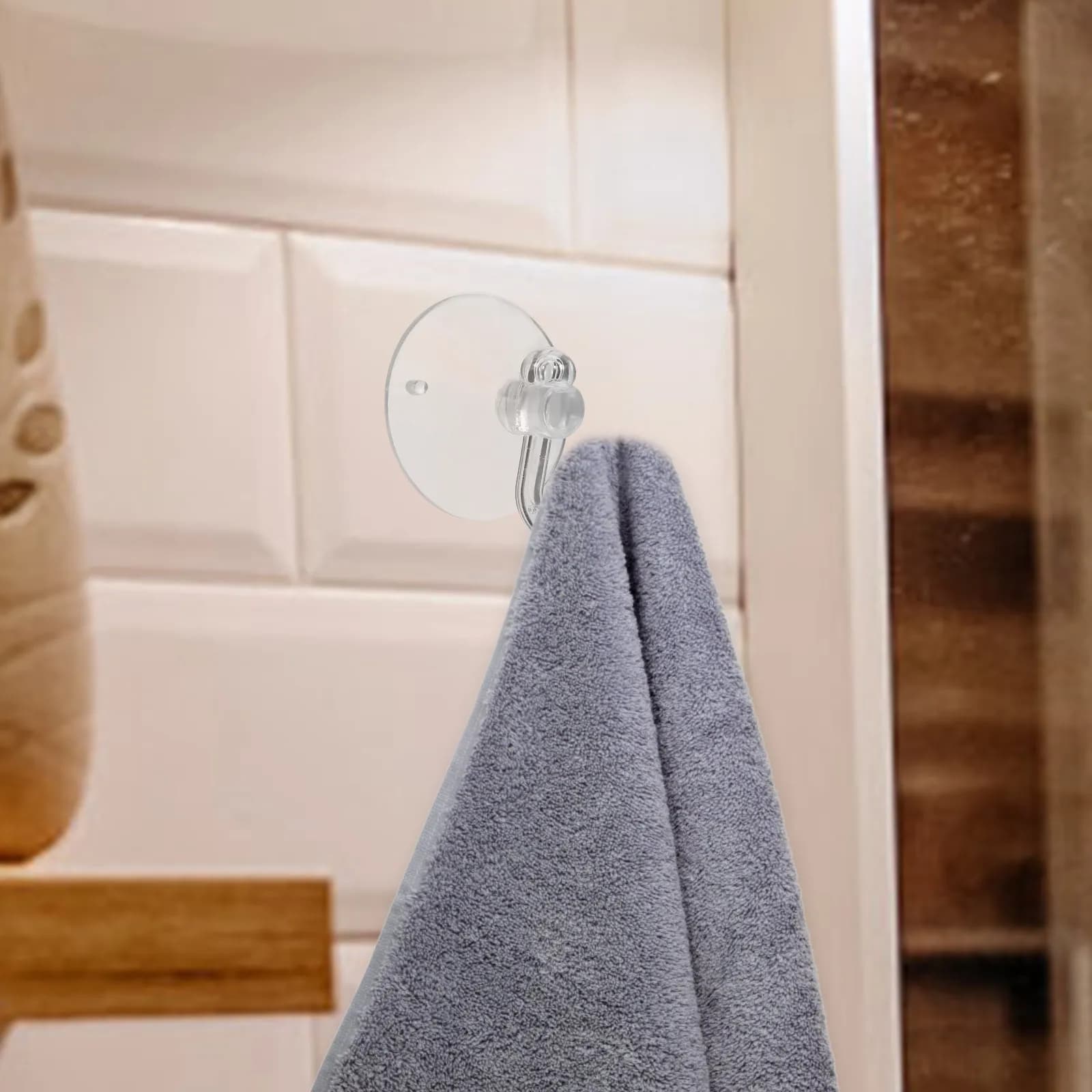 50 Pezzi Ganci a Ventosa Resistenti in Plastica Trasparente per Bagno, Doccia, Porta, Finestra, Appendiabiti Multiuso da Parete