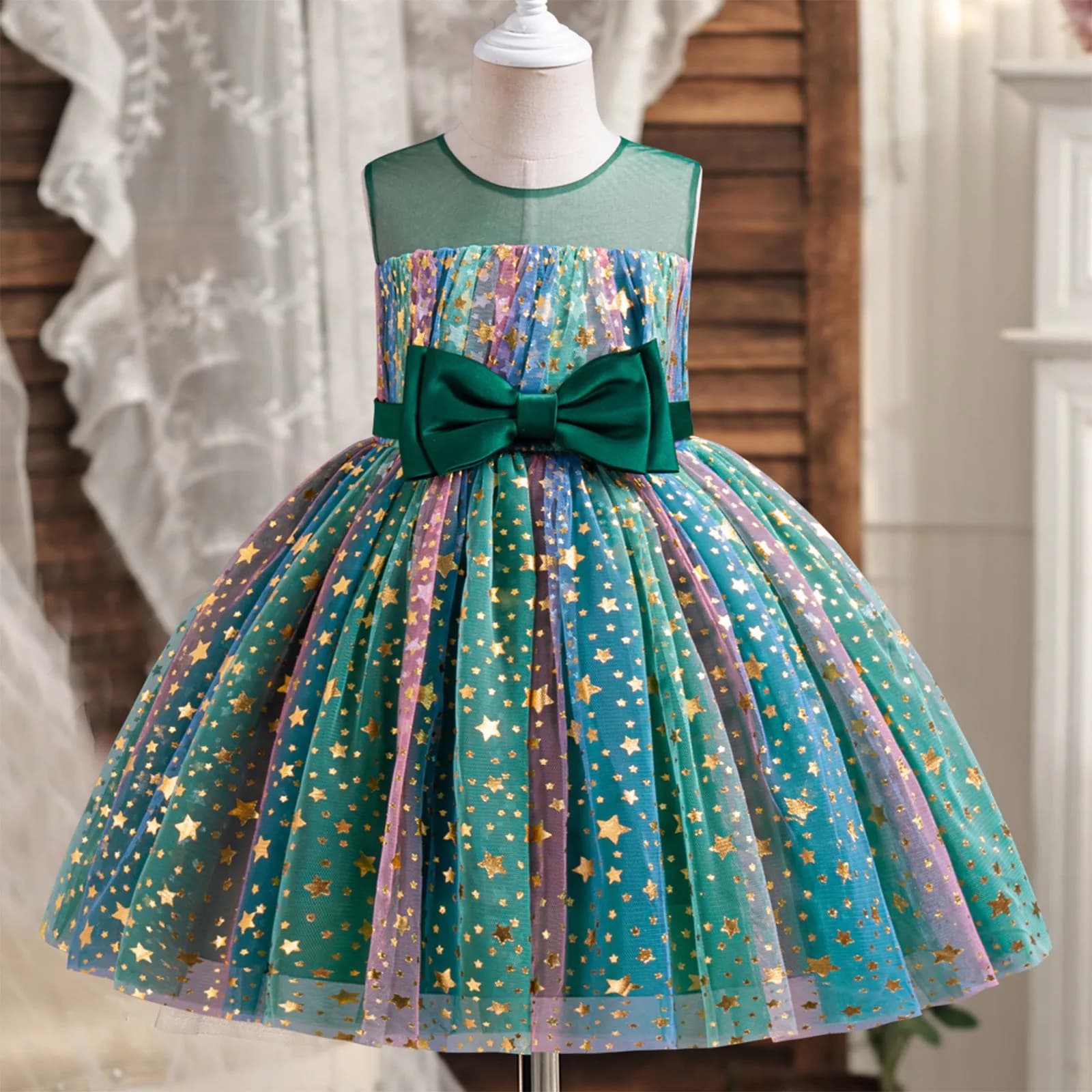 Abito da principessa per ragazze estive Stella colorata Mesh Puffy Abiti lunghi da festa Abito da ospite per feste per ragazze Banchetto Gonne a trapezio 3-7 anni