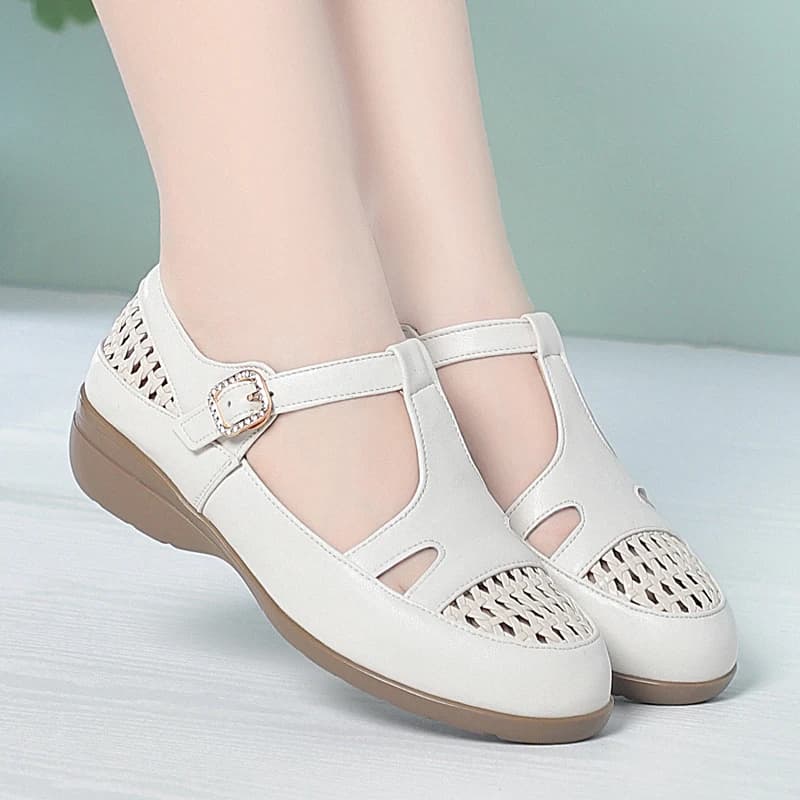 Mom's Non-slip Sandals 2026 Spring Summer New Genuine Leather Casual Wedge Women's Sandals Large Size Hollow-out Women's Shoes