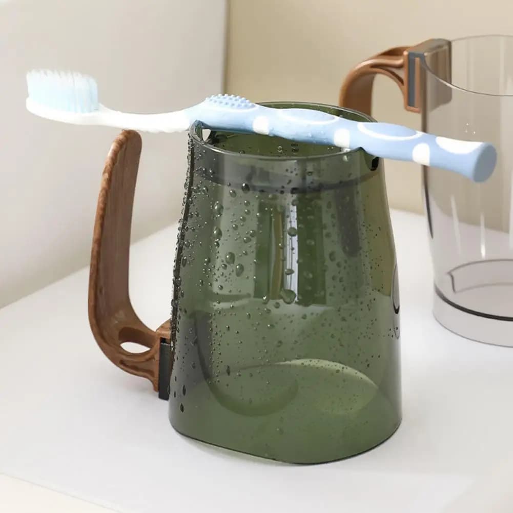 Hygienic Quick Drying Cup Draining Mouthwash Cup Toothbrush Cup with Handle Plastic Mouthwash Holder for Bathroom Countertop