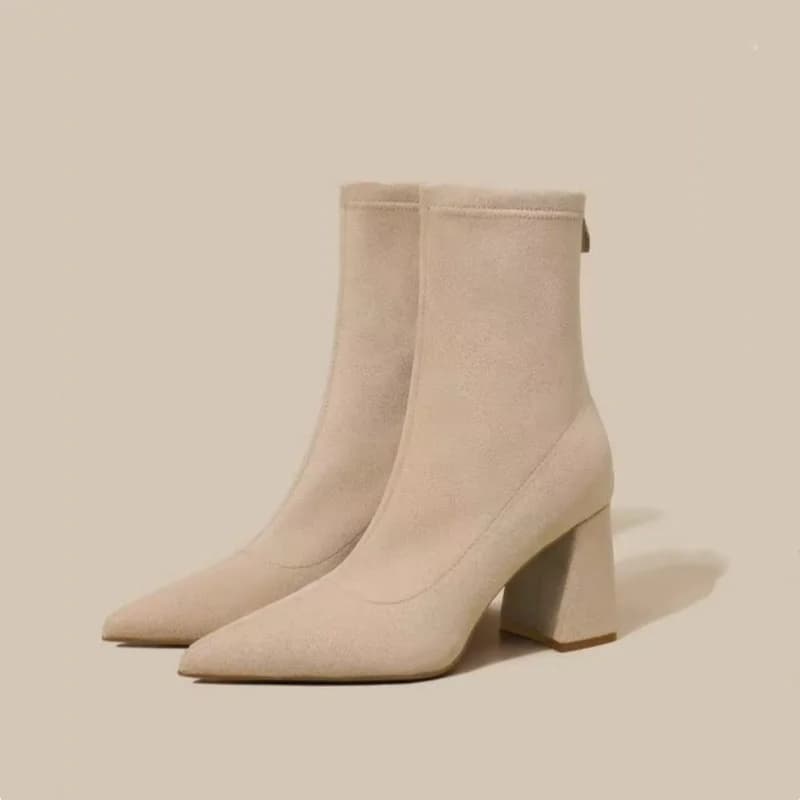 Stivali da lavoro casual comodi con tacco quadrato in pelle scamosciata a punta invernale Stivali da cavallo eleganti taglie forti di nuovo stile alla moda per le donne