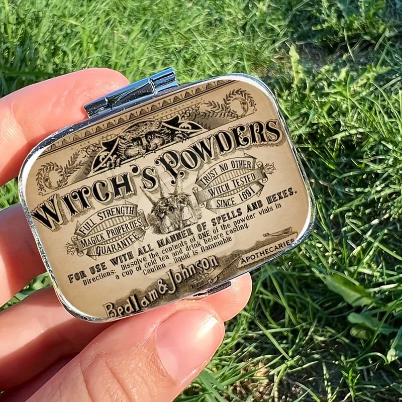 1pc Retro Witch'S Square Pill Container, Small Pill Organizer, 2-Section Medicine Storage Box, Portable Household Medicine Holder, Ideal for Pockets, Bags, Travel, Unique Gift, for Halloween