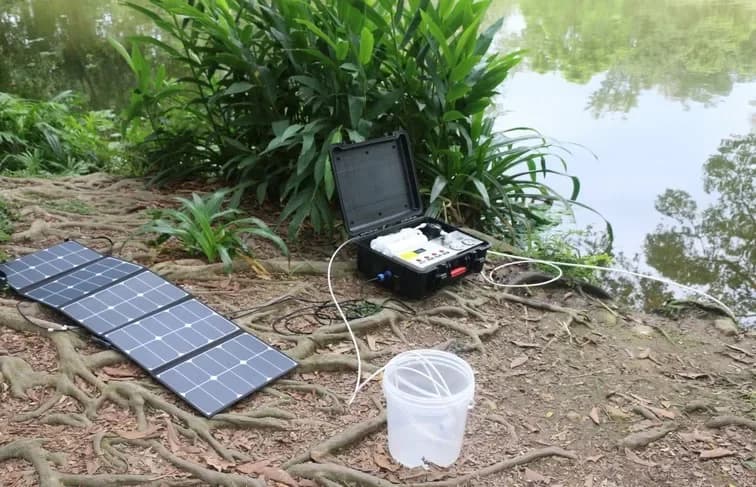 Depuratore d'acqua UF per valigia portatile con pannelli solari creatore d'acqua compatto con filtro a energia solare ad acqua off grid
