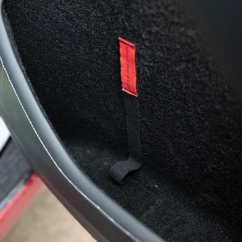 Suitable for Tesla Model 3/Y – Carbon Flash Emergency Door Release Pull Rope with Extended Manual Handle & Button.