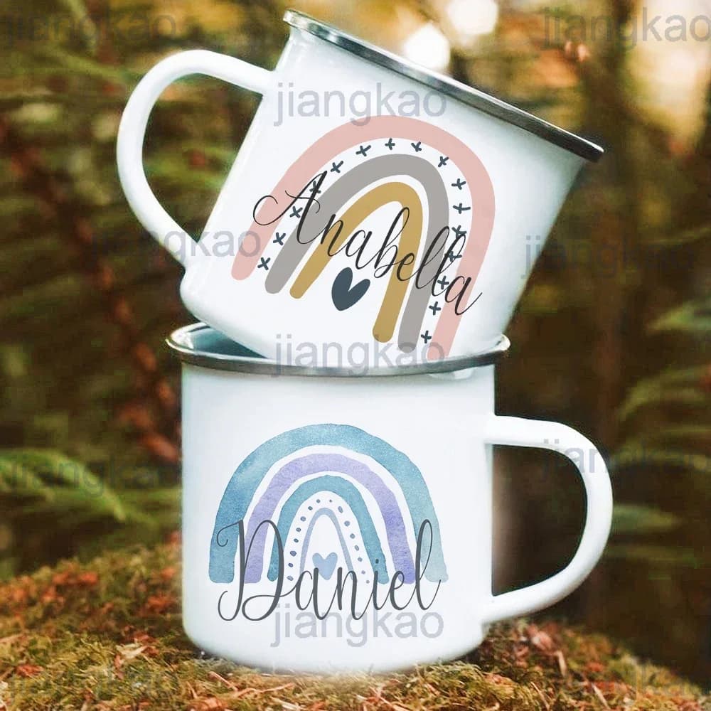 Tazza Personalizzata Arcobaleno con Nome, Tazze da Campeggio, Bicchiere in Smalto per Feste in Campeggio, Tazze con Manico per Birra, Miglior Regalo di Compleanno per Campeggiatori