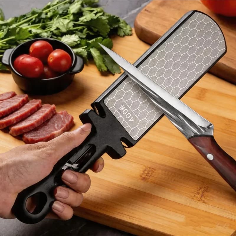 Affilacoltelli 5 in 1 a doppia faccia, raschietto multiuso, affilatore con carta vetrata, strumento professionale per affilare forbici in cucina e in casa