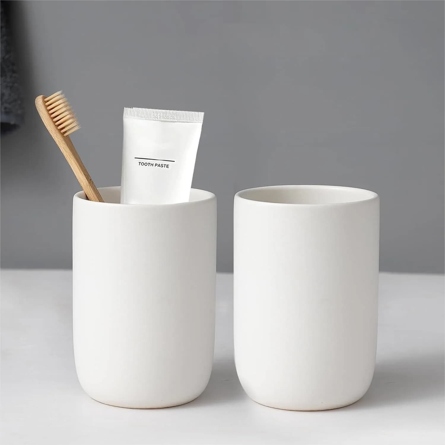 Set Portaspazzolini in Ceramica, 2 Bicchieri da Bagno per Dentifricio, Organizer da Bancone Bianco