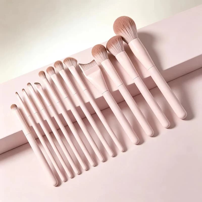 Set di Pennelli da Trucco Rosa con Setole Sintetiche Morbide per Fondotinta, Ombretto, Blush e Cosmetici