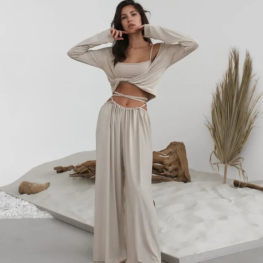 Primavera nuova biancheria intima 2025, pantaloni, pigiama tre pezzi a maniche lunghe, loungewear modale da donna alla moda e confortevole