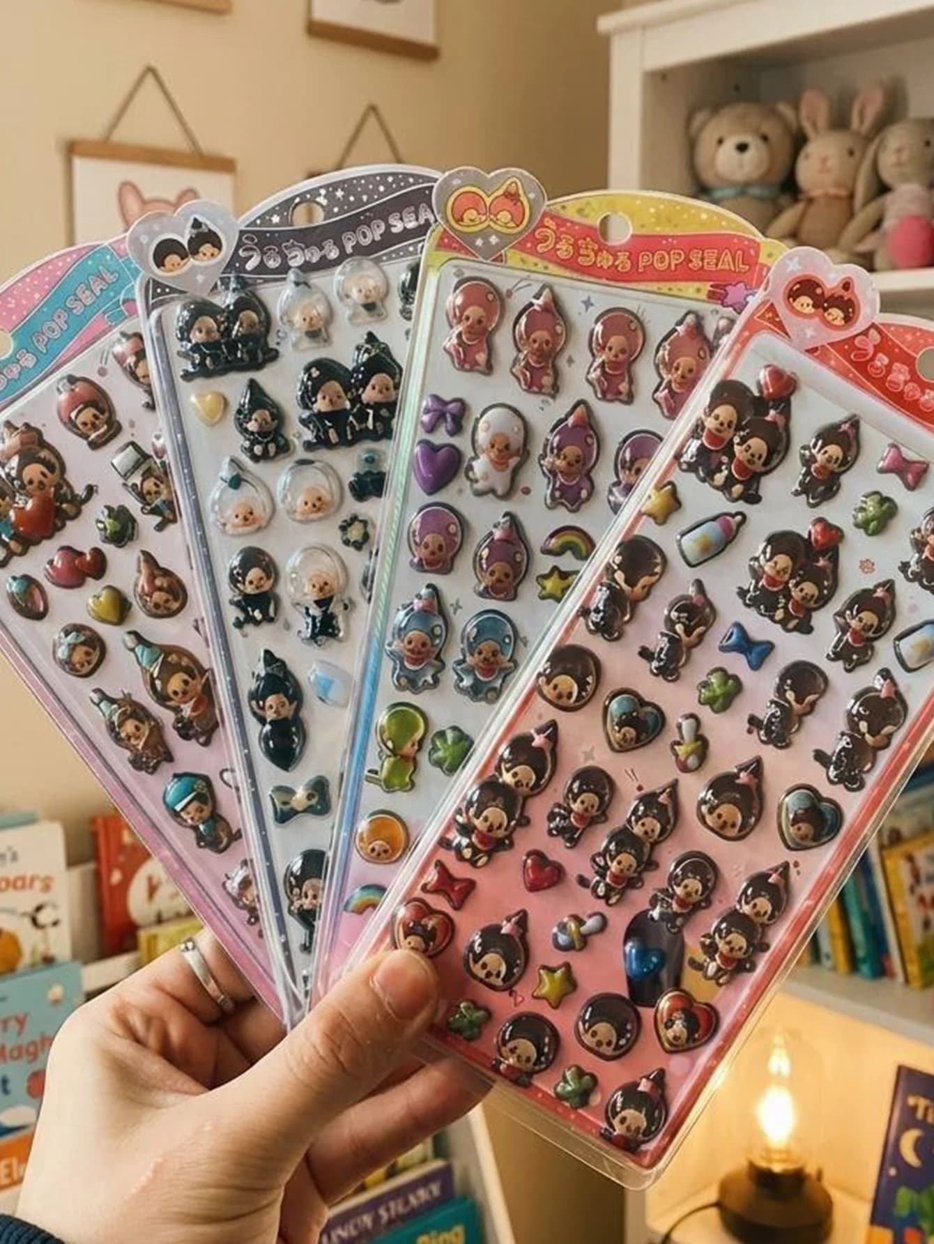 Adesivi 3D in Stile Giapponese, Simpatici Sticker Monchhichi, Divertenti Adesivi Giocattolo per Decorazione Fai-da-Te del Diario