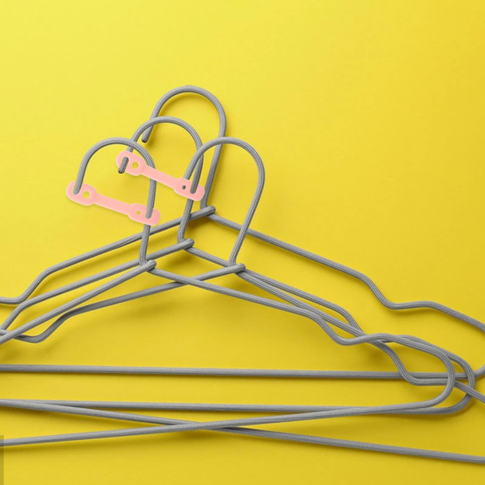 100Pcs Hanging Windproof Buckles Clothes Hanger Grips Weatherproof Fixing Buckle for Apartment Balcony Laundry Storage