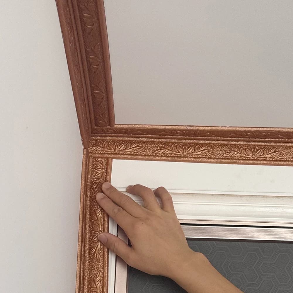 Fiori intagliati Stampaggio in schiuma Trim Adesivi murali autoadesivi Decora Linee d'angolo del soffitto Adesivi Sfondo Cornici da parete Vita