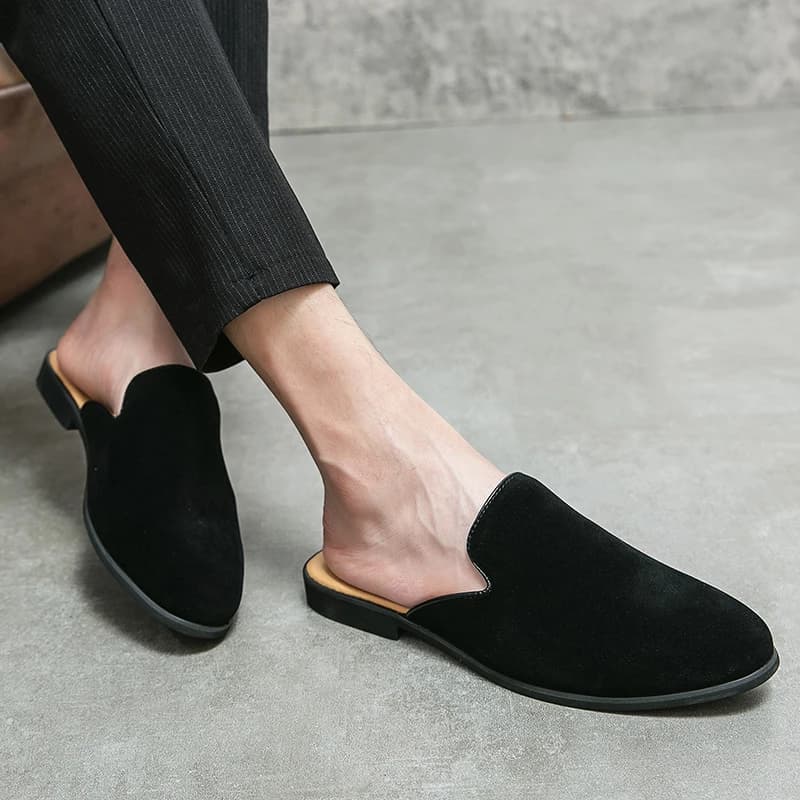 Half slippers without return from men's fashion for the summer 2026 Moccassini in skin frosted Suede leather Slippers for men Zapatos Casuales