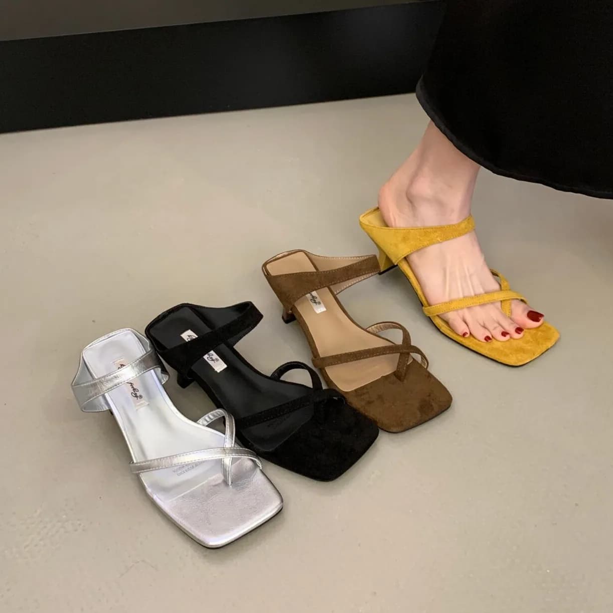 Bailamos 2026 Nuove Ciabatte Estive da Donna, Sandali Eleganti con Tacco Alto Sottile e Fascia Stretta, Infradito Eleganti da Esterno