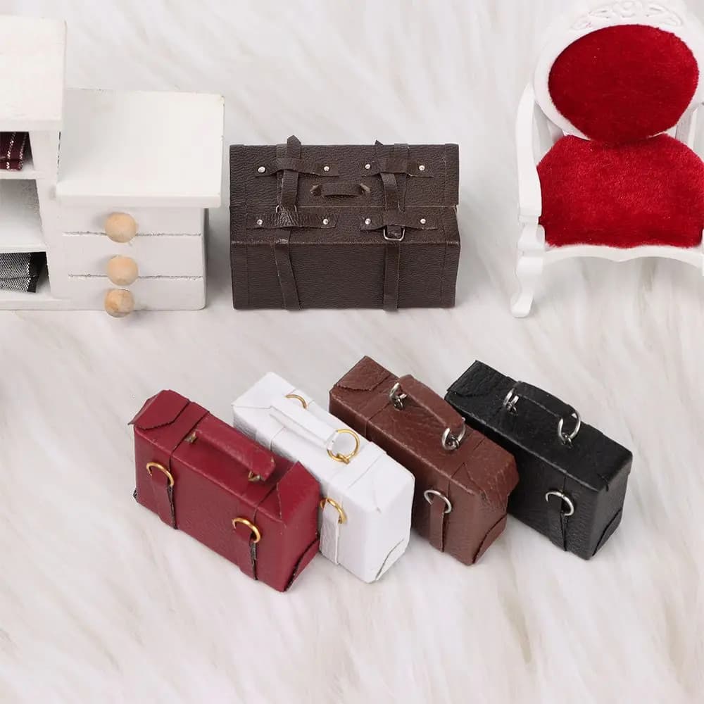 Bagagli in pelle per bambole in scala 1:12 Tronco in miniatura Mini valigia Scatola di legno vintage Accessori per bambole Mobili per case delle bambole Giocattolo regalo