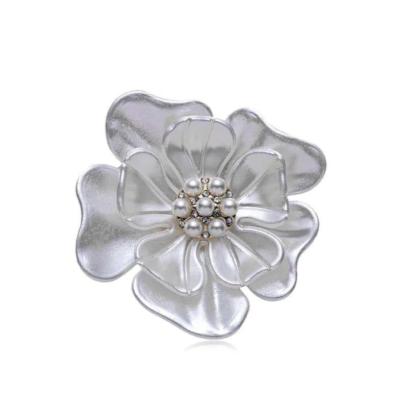 2026New floral brooch, fashionable and versatile, camellia classic scarf buckle, clothing accessory brooch for women