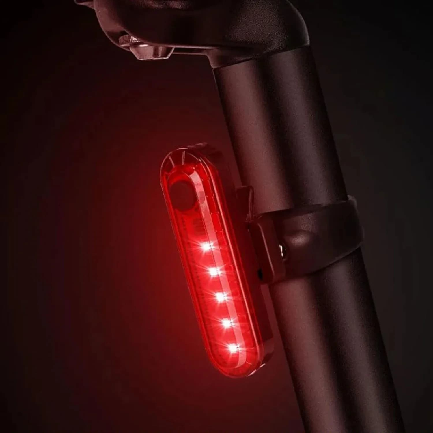 Fanale posteriore per bicicletta 350Mah Carica USB Luce posteriore Fanale posteriore impermeabile 4 Accessori per ciclismo per casco da bici da Mtb