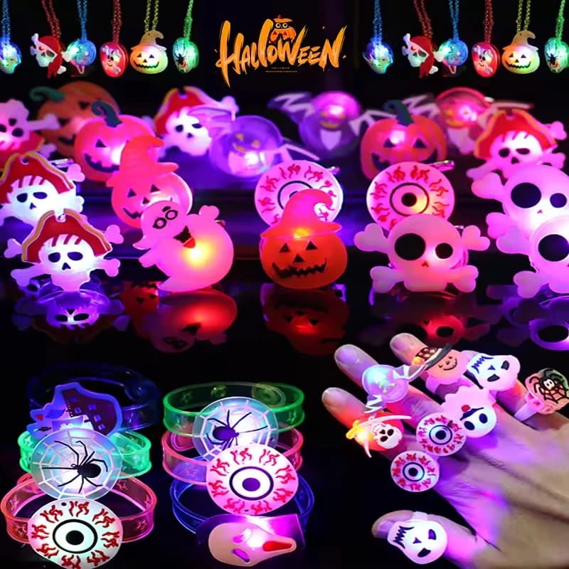 Halloween Light Up Glowing Rings 50PCS bomboniere per feste di Halloween anelli a LED anelli luminosi lampeggianti giocattoli divertenti per bambini adulti