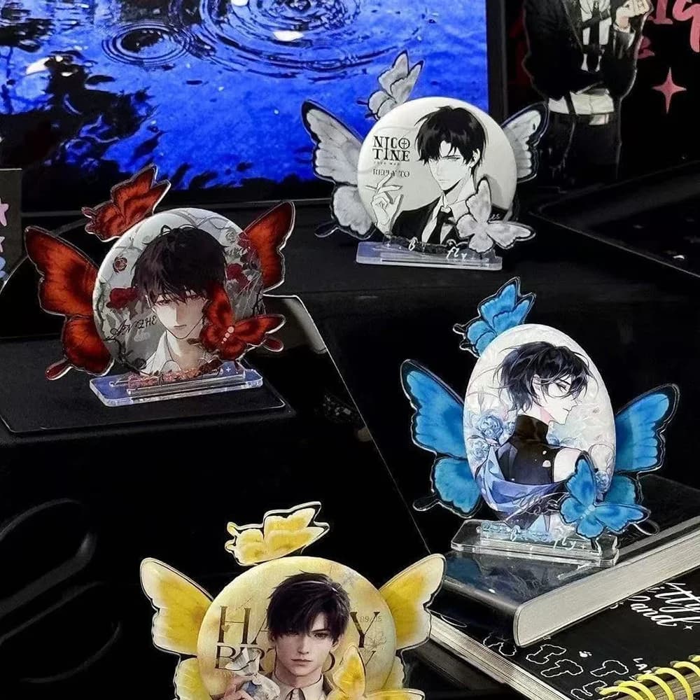 4Pcs Butterfly Acrylic Badge Display Stand Transparent Pin Holder for 58mm Anime Badges Desk Decor Collection Organizer for Fans