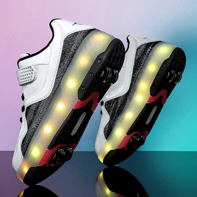 Scarpe da skate a rotelle a LED per bambini Sneaker illuminata ricaricabile tramite USB con 4 ruote rimovibili Scarpe casual per sport all'aria aperta per ragazzi e ragazze